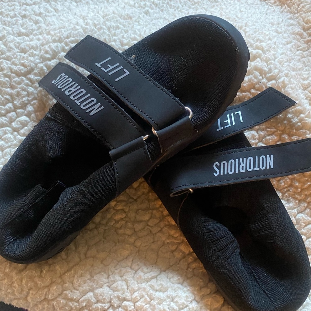 Notorious lift Shoes